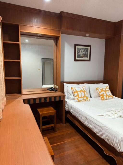 Photo of Bedroom in Tha Thaewawong