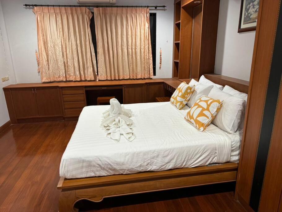 Photo of Bedroom in Tha Thaewawong
