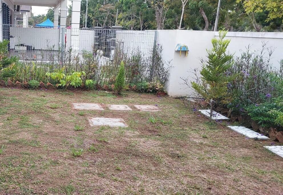 Photo of Outdoor in Parit Sakai