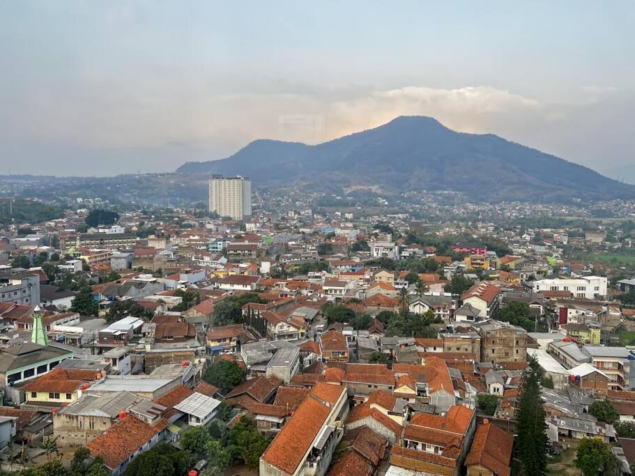 Photo of Buildings in Cileunyi