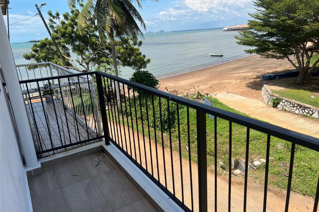 Photo of Patio Balcony in Kampung Ayer Meleleh