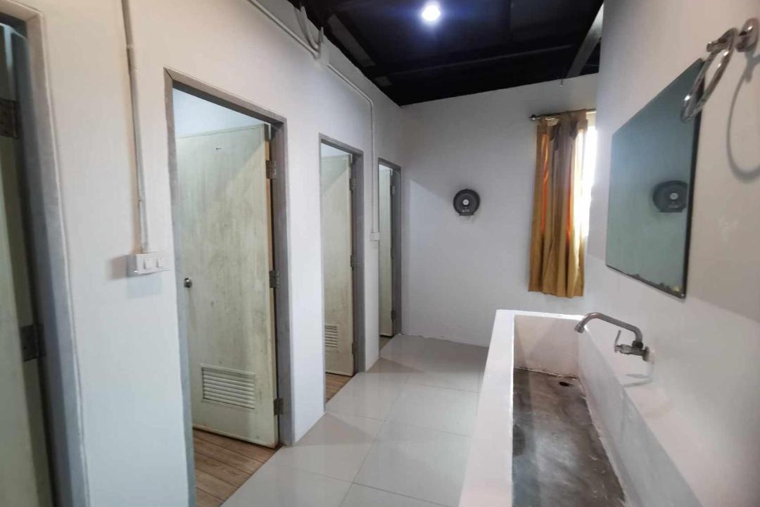 Photo of Bathroom in Pom Prap