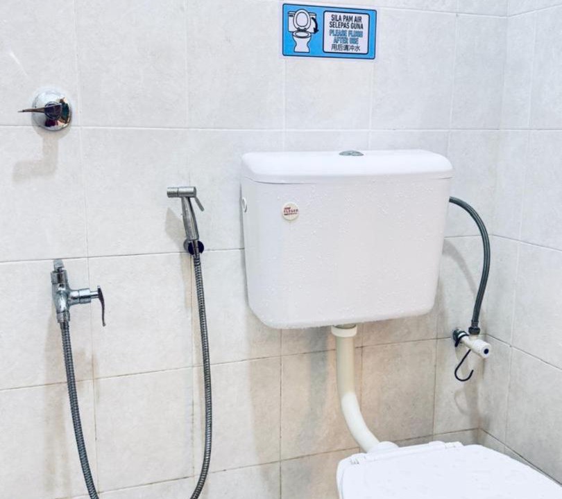 Photo of Bathroom in Taman Mount Austin
