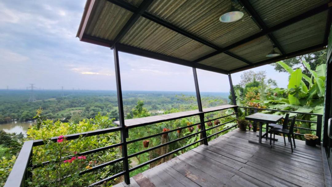 Photo of Patio Balcony in Tha Kham