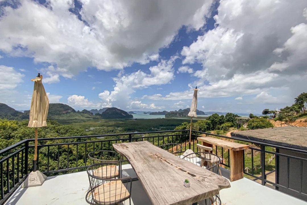 Photo of Patio Balcony in Takua Thung