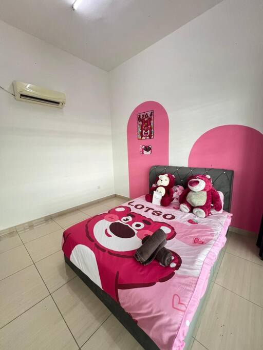 Photo of Bedroom in Tebrau