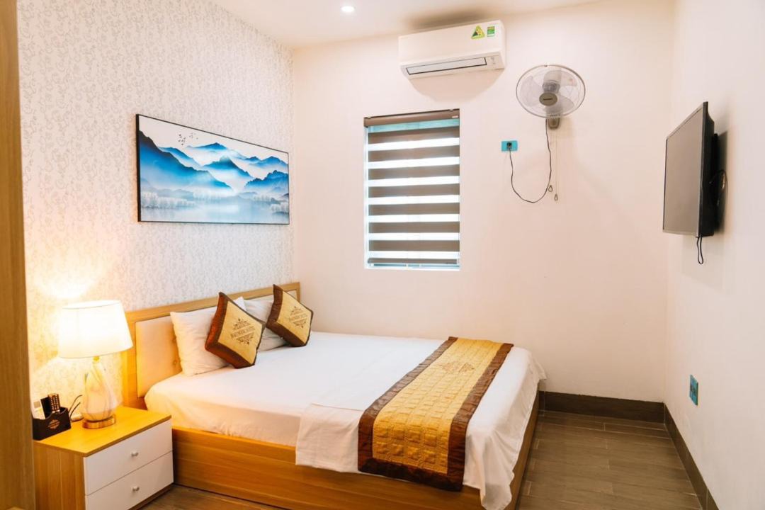Photo of Bedroom in Uong Bi