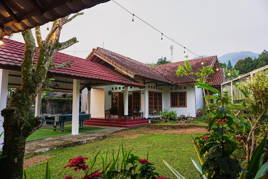 Photo of Others in Cisarua