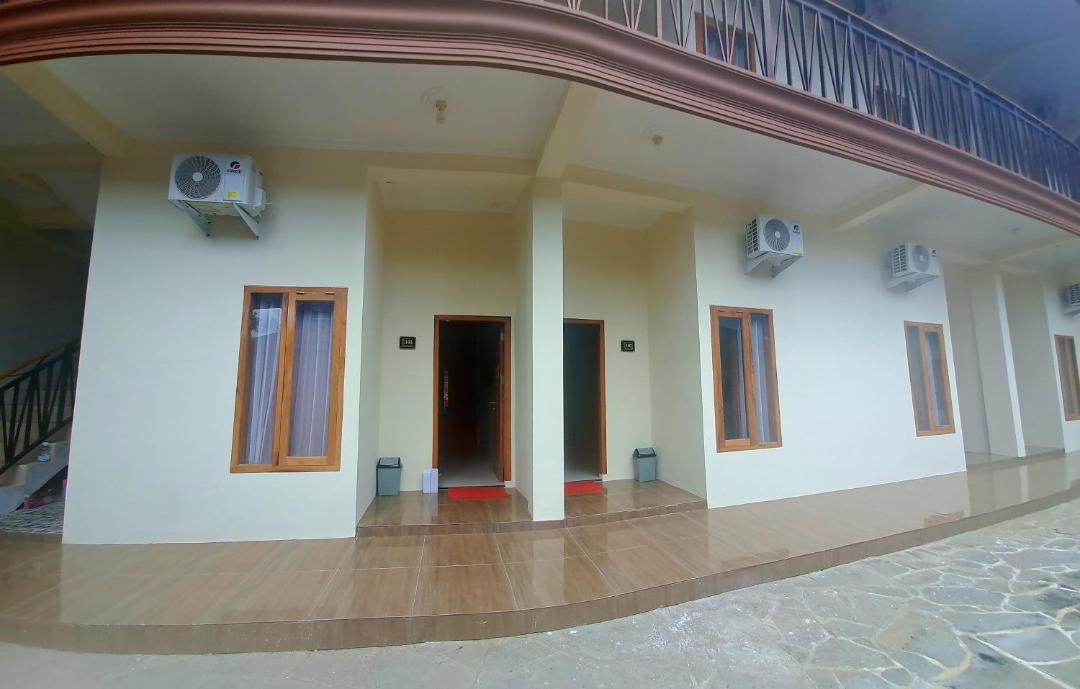 Photo of Others in Pacitan