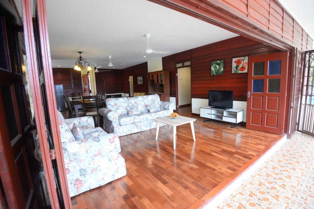 Photo of Livingroom in Alor Gajah