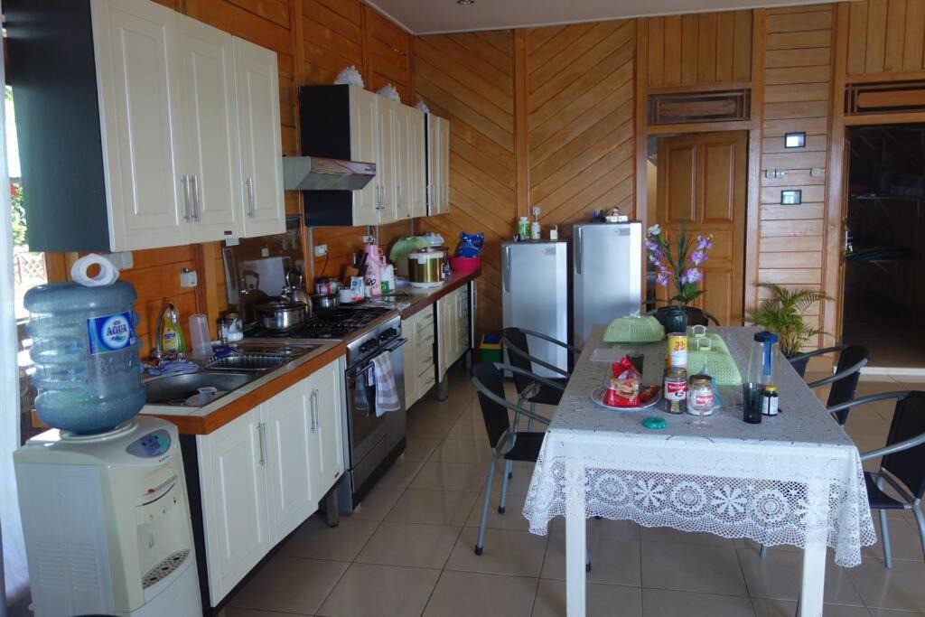 Photo of Kitchen in Tanahwangko
