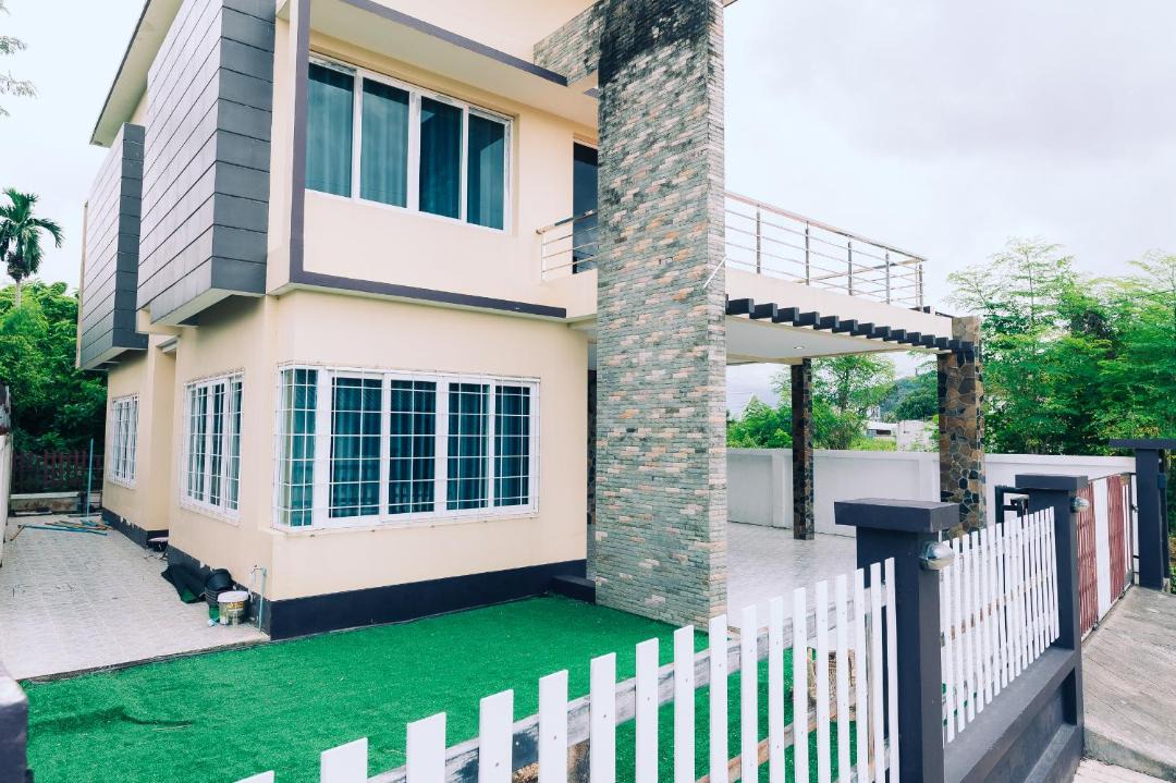 Photo of Buildings in Khlong Hae