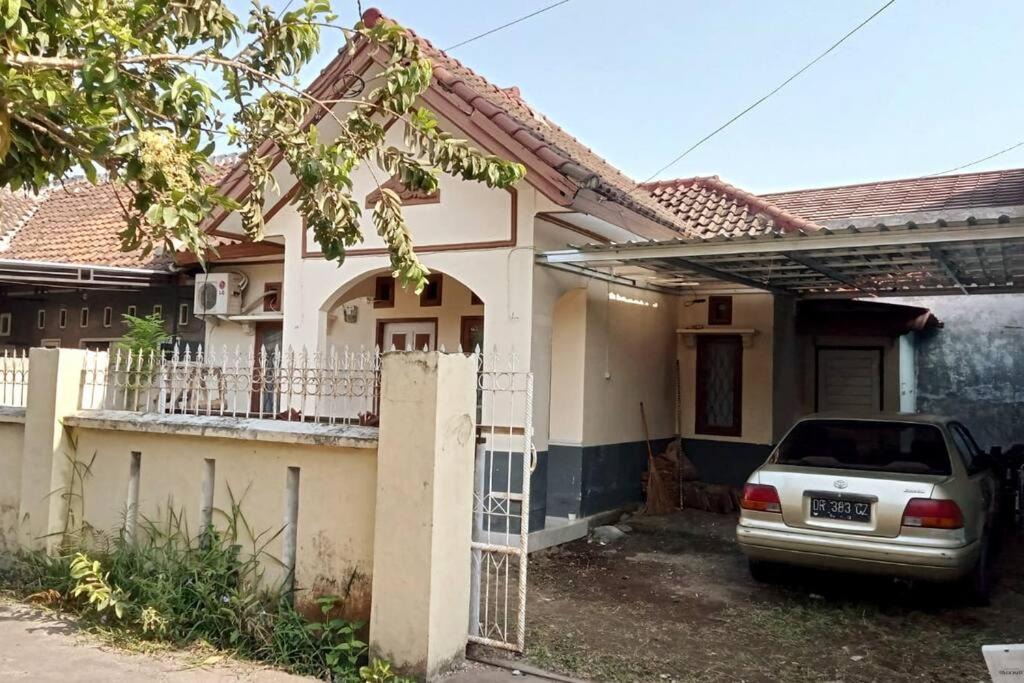 Photo of Buildings in Mataram