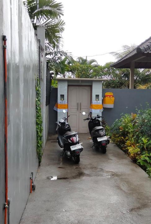 Photo of Others in Penestanan