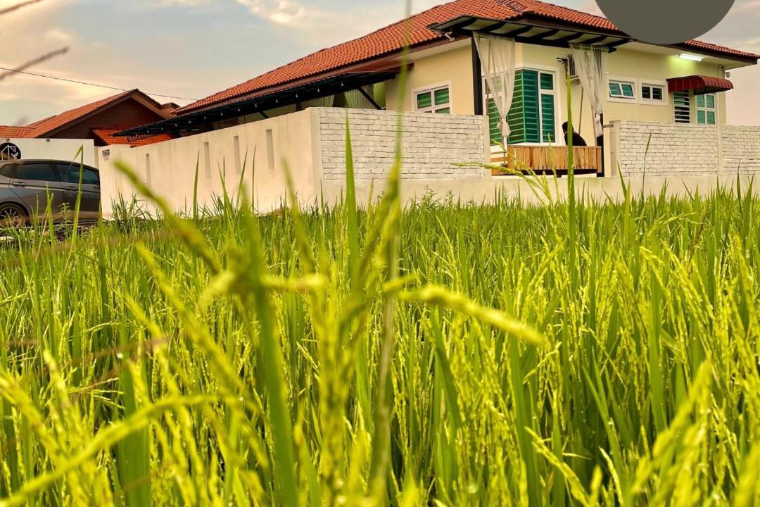 Photo of Buildings in Rambai