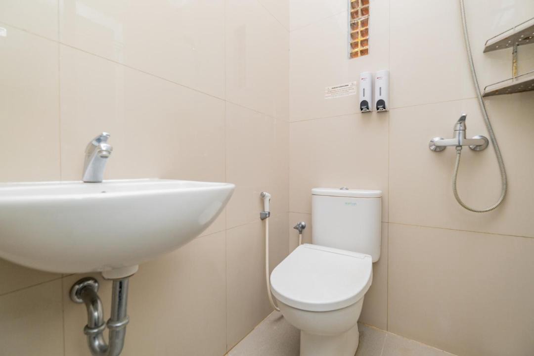 Photo of Bathroom in Dinoyo