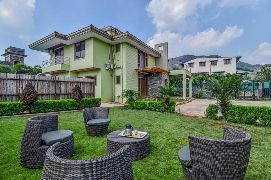 Photo of Buildings in Lonavala