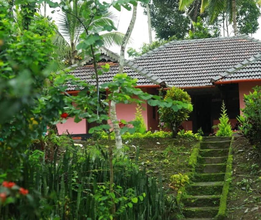 Photo of Others in Vayittiri