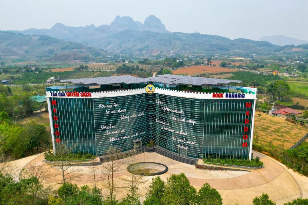 Photo of Others in Cao Phong