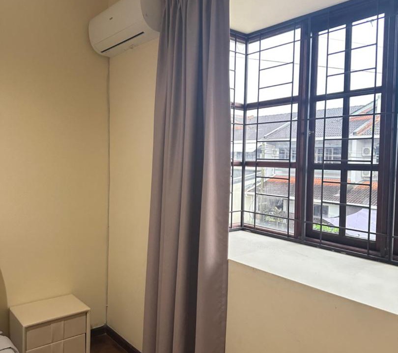Photo of Bedroom in Kampung Stampin