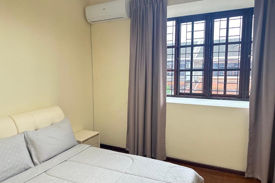Photo of Bedroom in Kampung Stampin