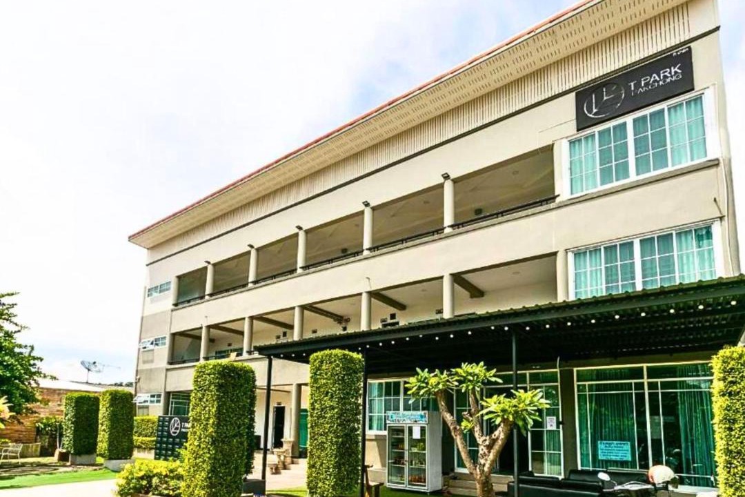 Photo of Buildings in Pak Chong