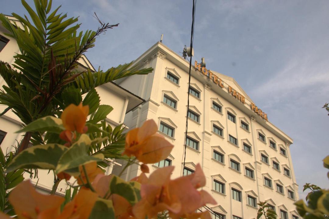 Photo of Others in Simee