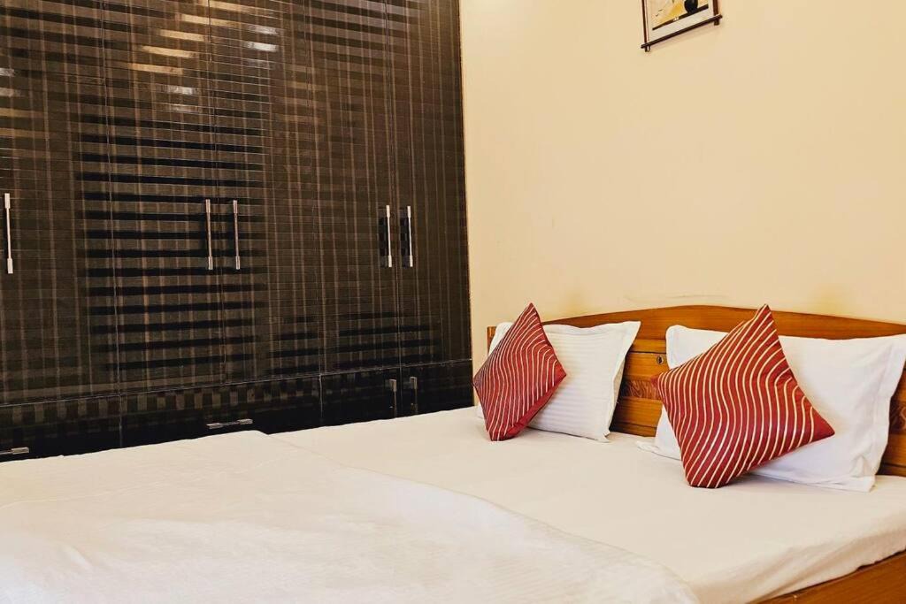Photo of Bedroom in Lajpat Nagar
