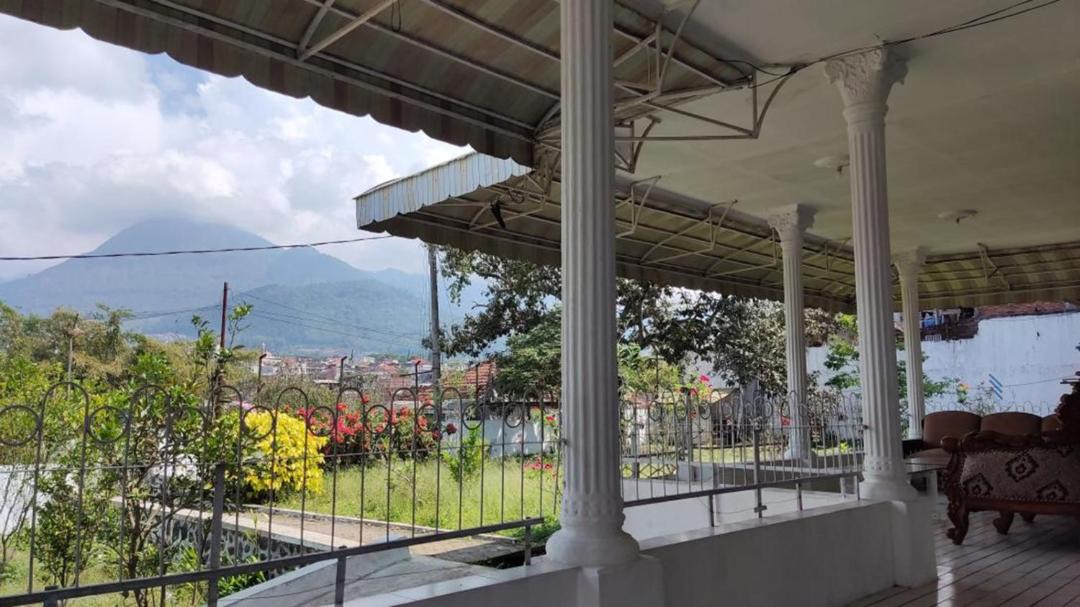 Photo of Patio Balcony in Sidomulyo