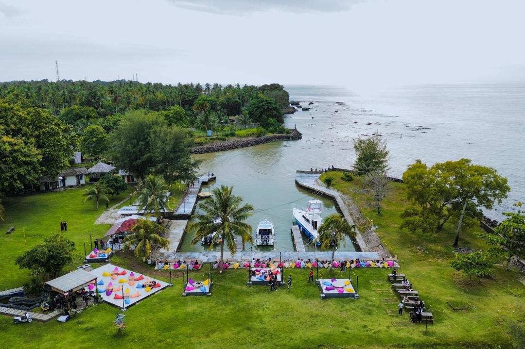Photo of Others in Anyer
