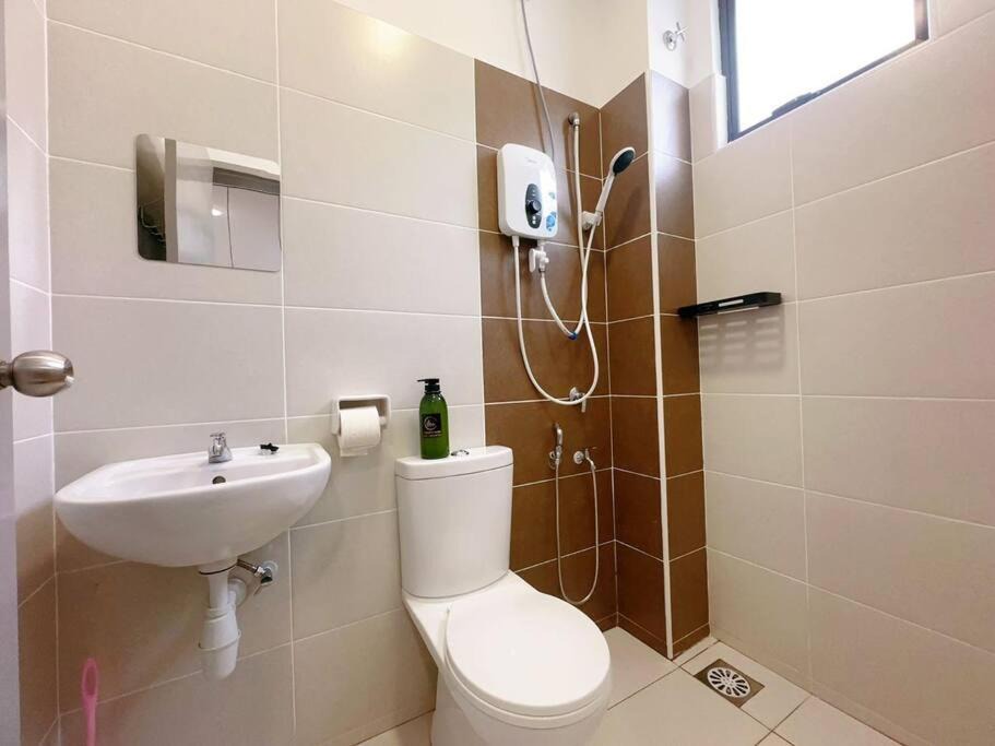 Photo of Bathroom in Tebrau