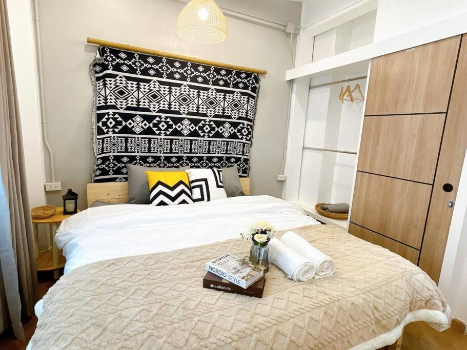 Photo of Bedroom in Talat Yot