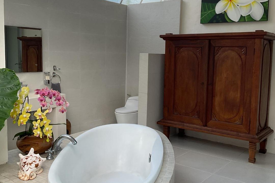 Photo of Bathroom in Sunset Road