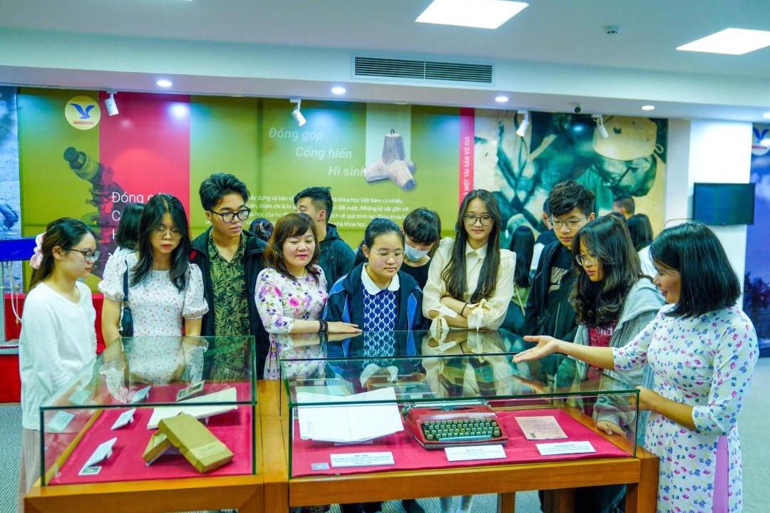 Photo of Others in Cao Phong