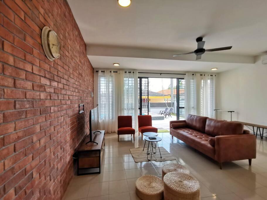 Photo of Livingroom in Taman Pantai Dickson