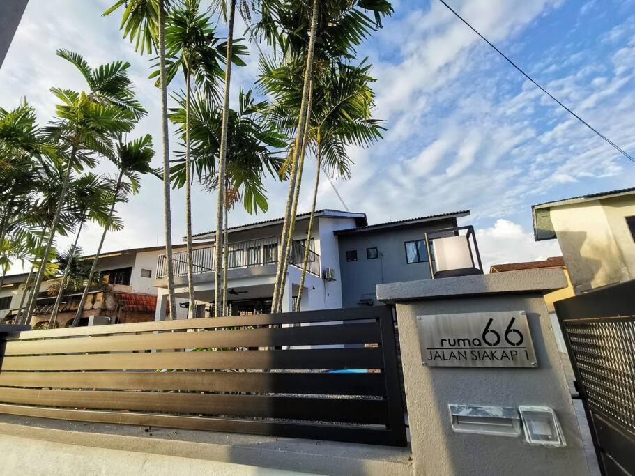 Photo of Buildings in Taman Pantai Dickson