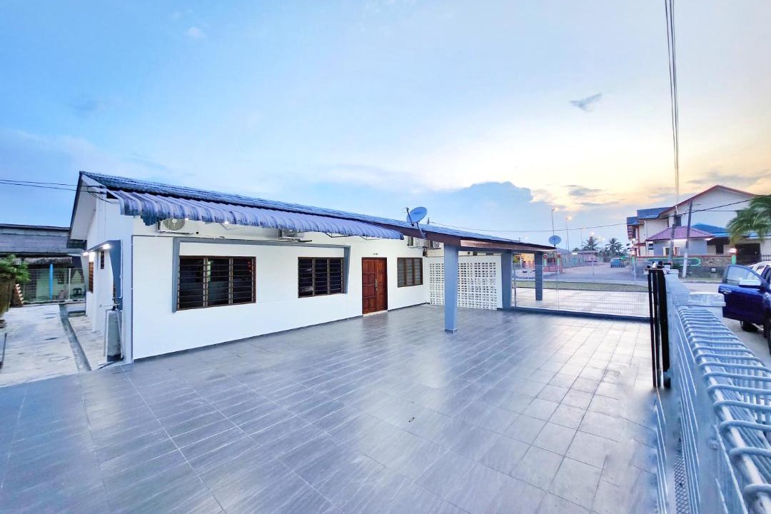 Photo of Buildings in Mersing