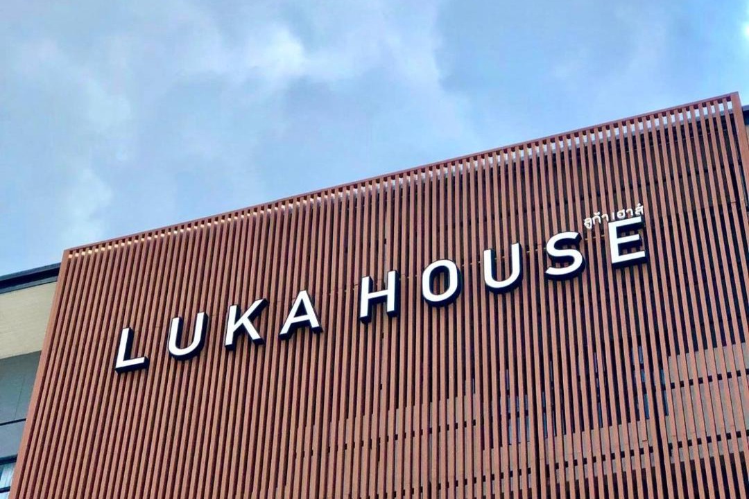 Photo of Buildings in Lam Luk Ka
