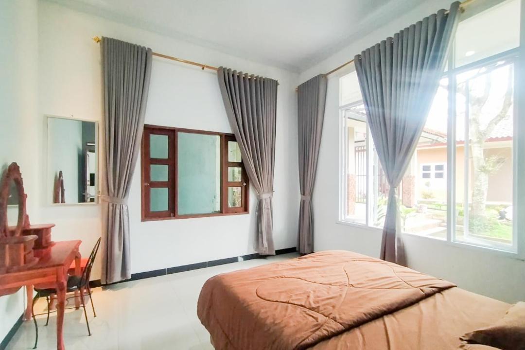 Photo of Bedroom in Megamendung