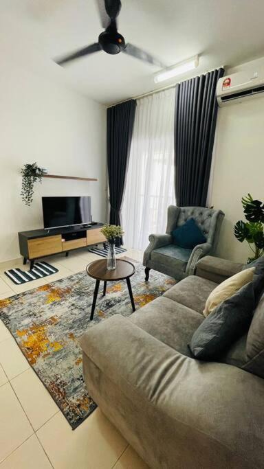 Photo of Livingroom in Kota Warisan