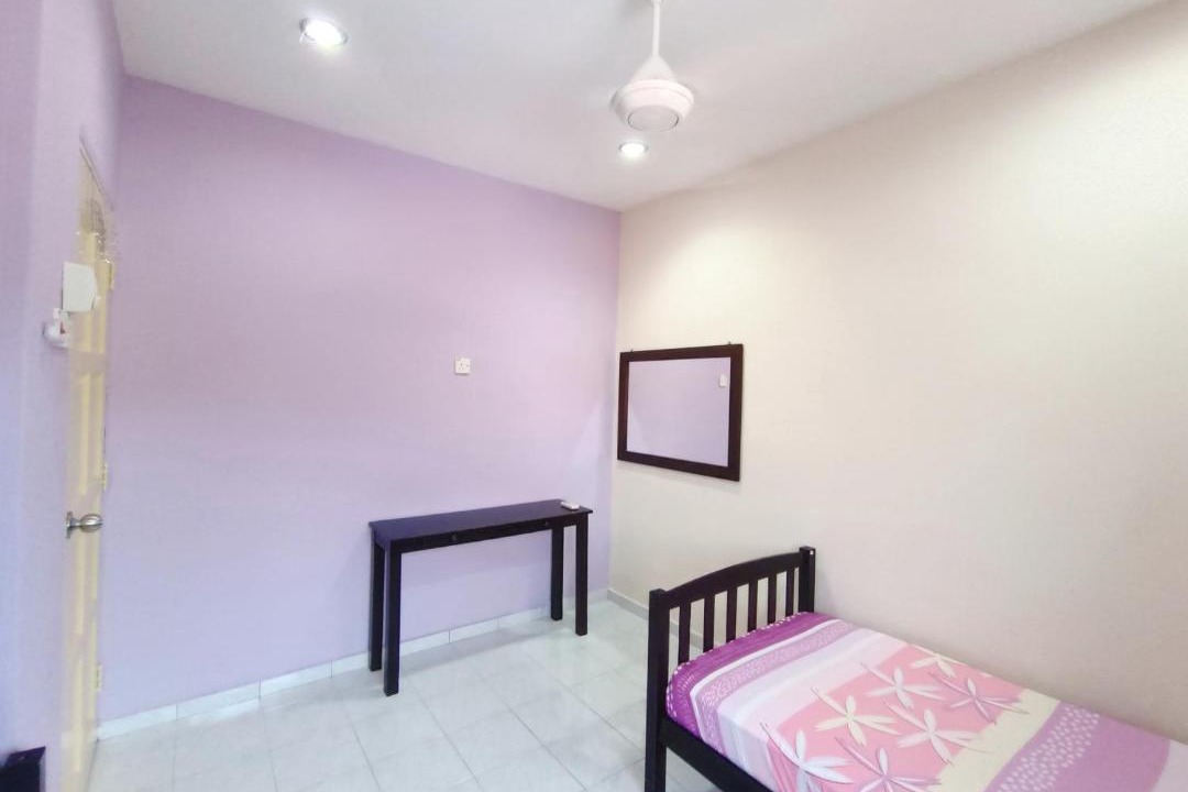 Photo of Bedroom in Taman Bukit Katil