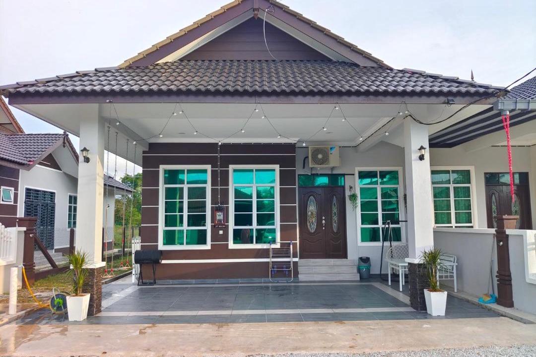 Photo of Buildings in Kampung Pengkalan Maras