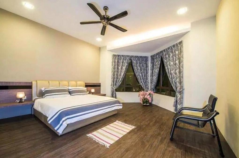 Photo of Bedroom in Batu Pahat