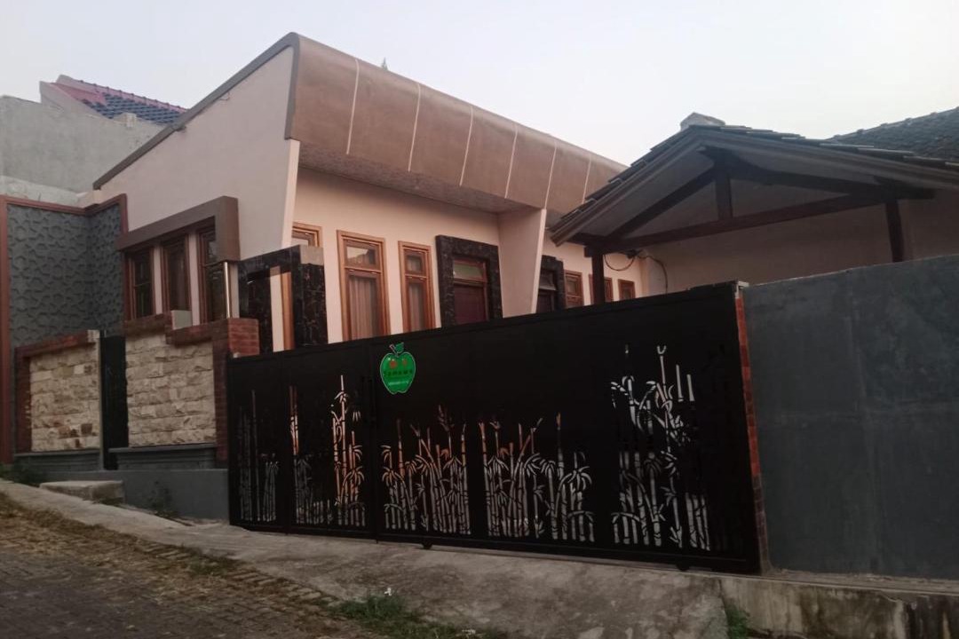 Photo of Buildings in Beji