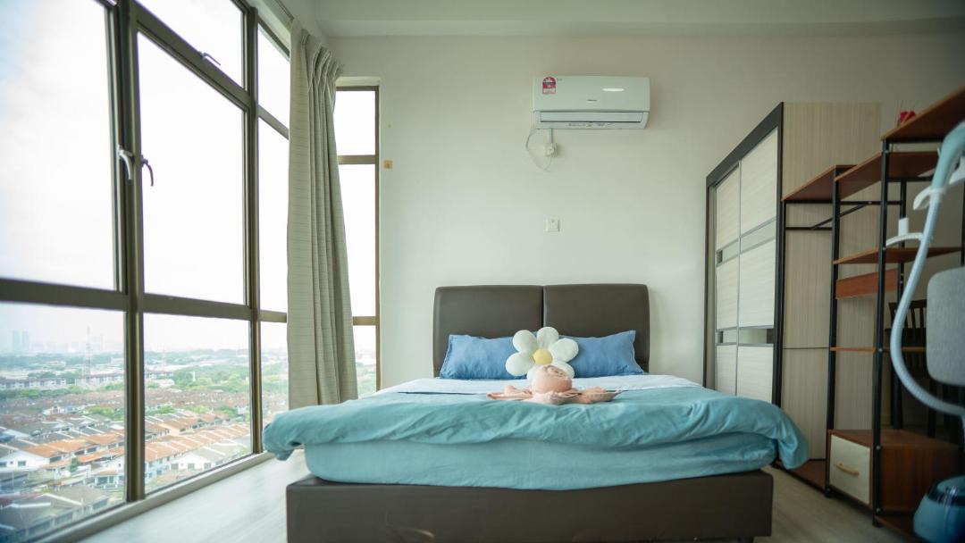Photo of Bedroom in Taman Mount Austin