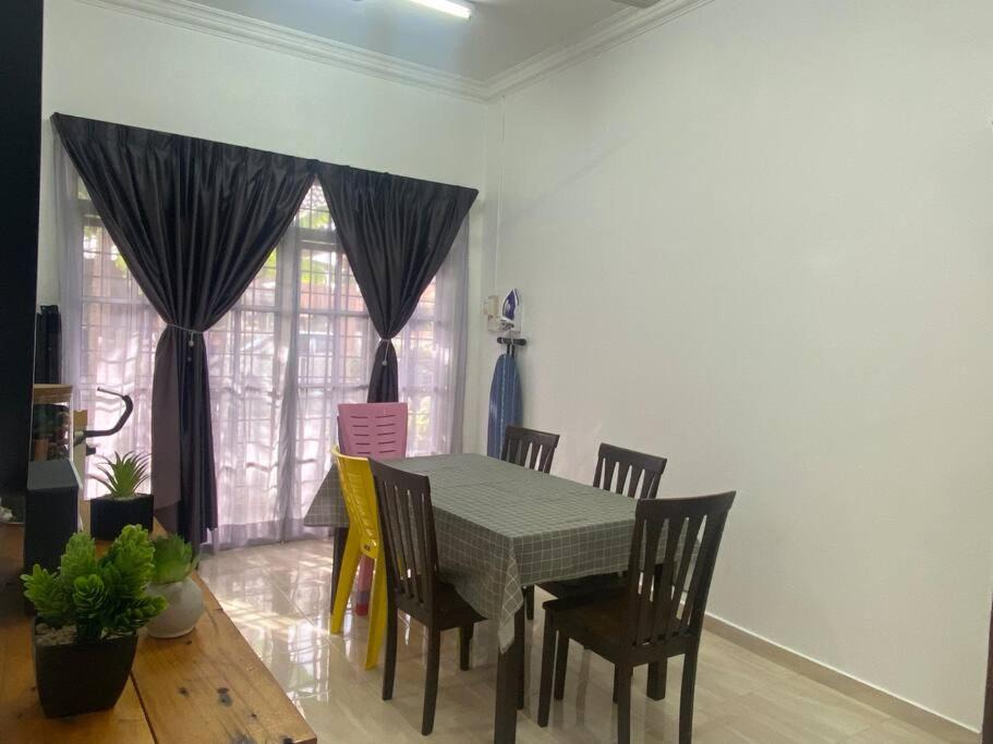 Photo of Livingroom in Kota Bharu