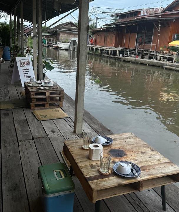 Photo of Patio Balcony in Damnoen Saduak