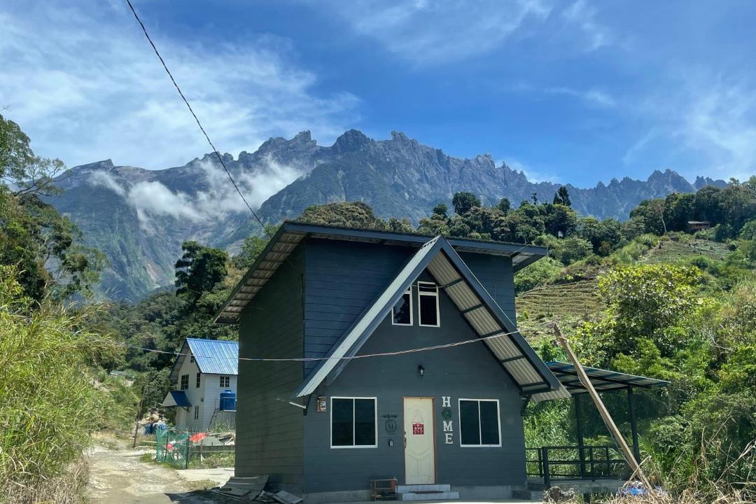 Photo of Buildings in Kundasang