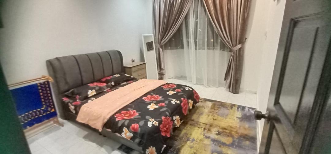 Photo of Bedroom in Batu Pahat