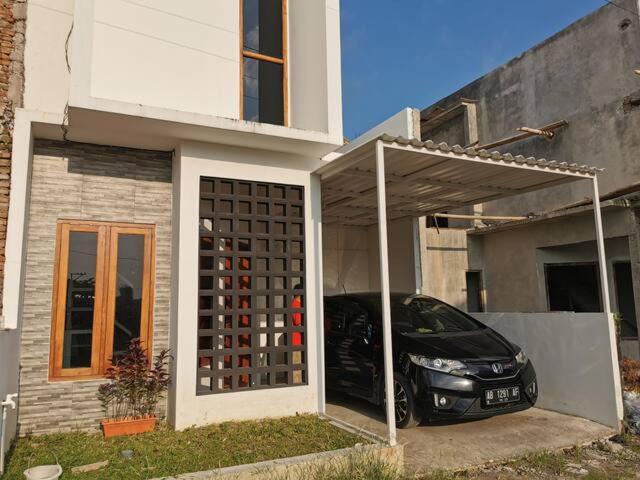 Photo of Buildings in Catur Tunggal